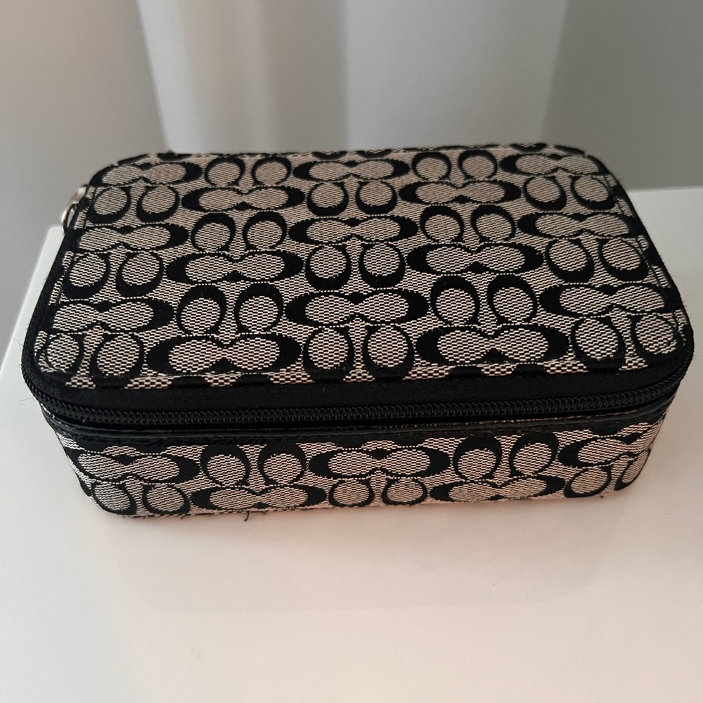 COACH Jewelery Case
